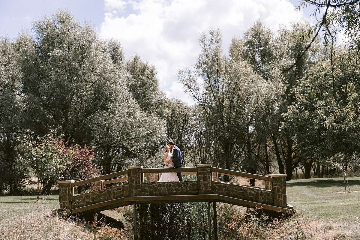 Bridal Portraits at Waldara Farm Blue Mountains