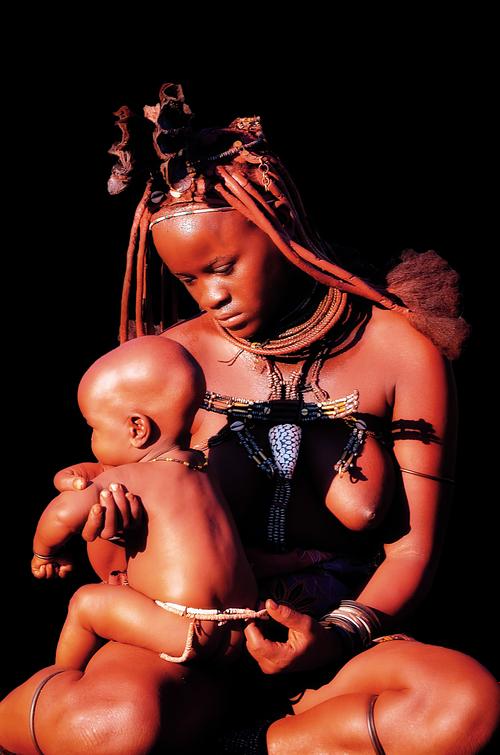 Portrait d'une femme et son enfant Imbas de Namibie