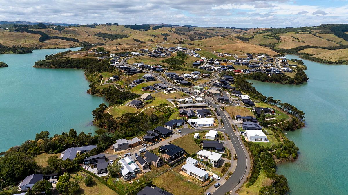 Premium residential real estate photography of a property on River Road, Hamilton by Flax Cove Studio.