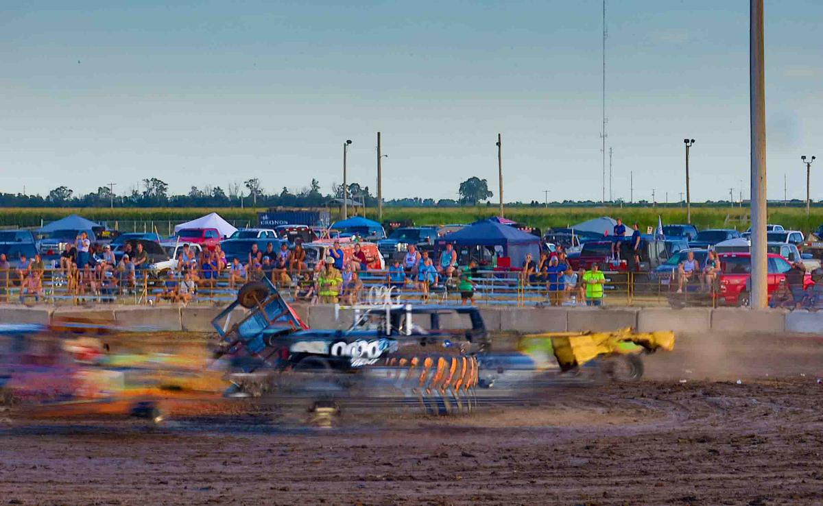 Hamilton County Fair Figure 8 Races in Aurora NE | Photography Tips