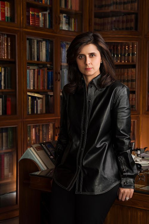 Corporate/ Head Shot Portrait Photographer in delhi/mumbai/ Gurugram