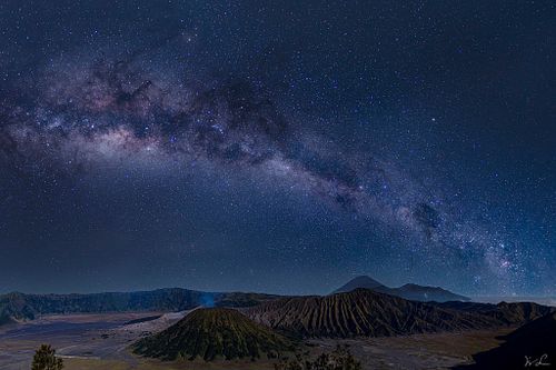 Jurassic Park @ Night