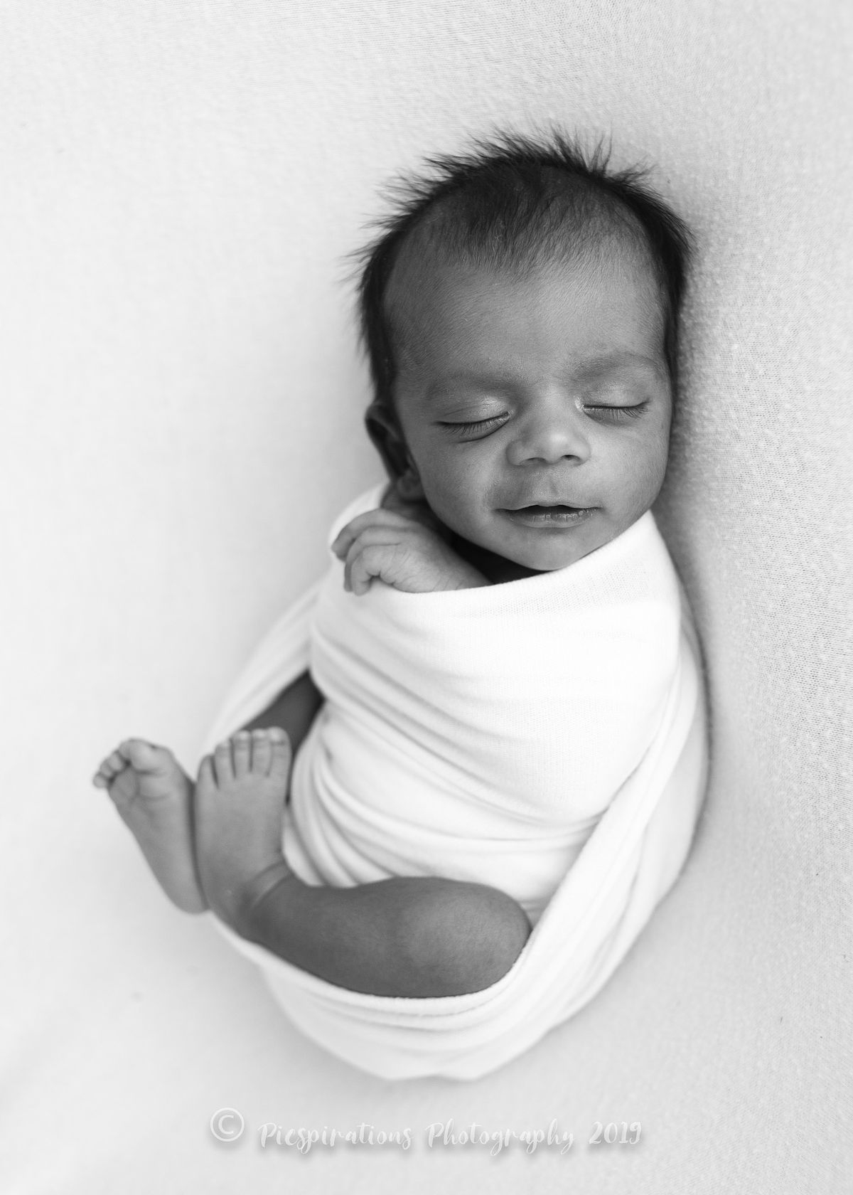 Newborn Photography - Picspirations Photography (15)