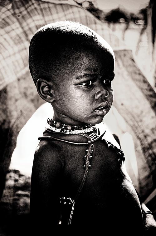Portrait d'un enfant Imba de Namibie