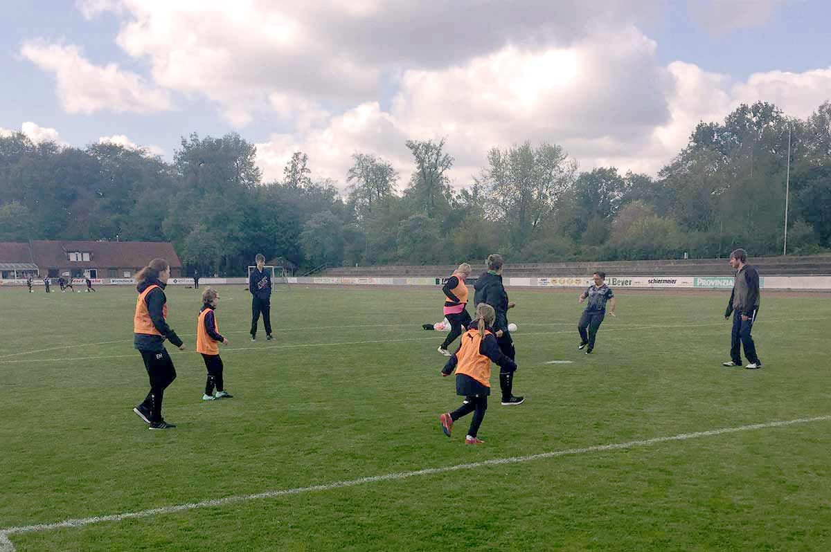 Inklusionsmannschaft beim gemeinsamen Training