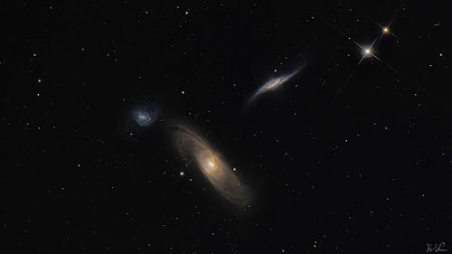 Arp 286  -  Galaxien Trio