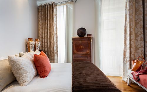 Fotografia de na Casa Andaluz, Cama Casal,  interiores de luxo concebidos por FEMMA Interior Design.