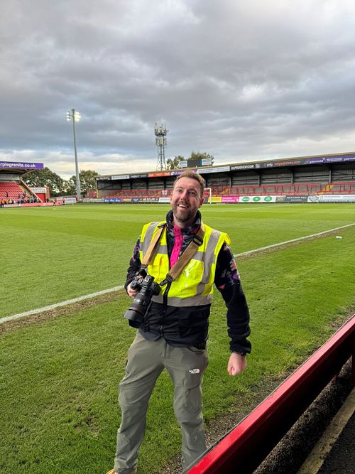 Matt Anderson is a skilled wedding and sports photographer, capturing unforgettable moments for over a decade.