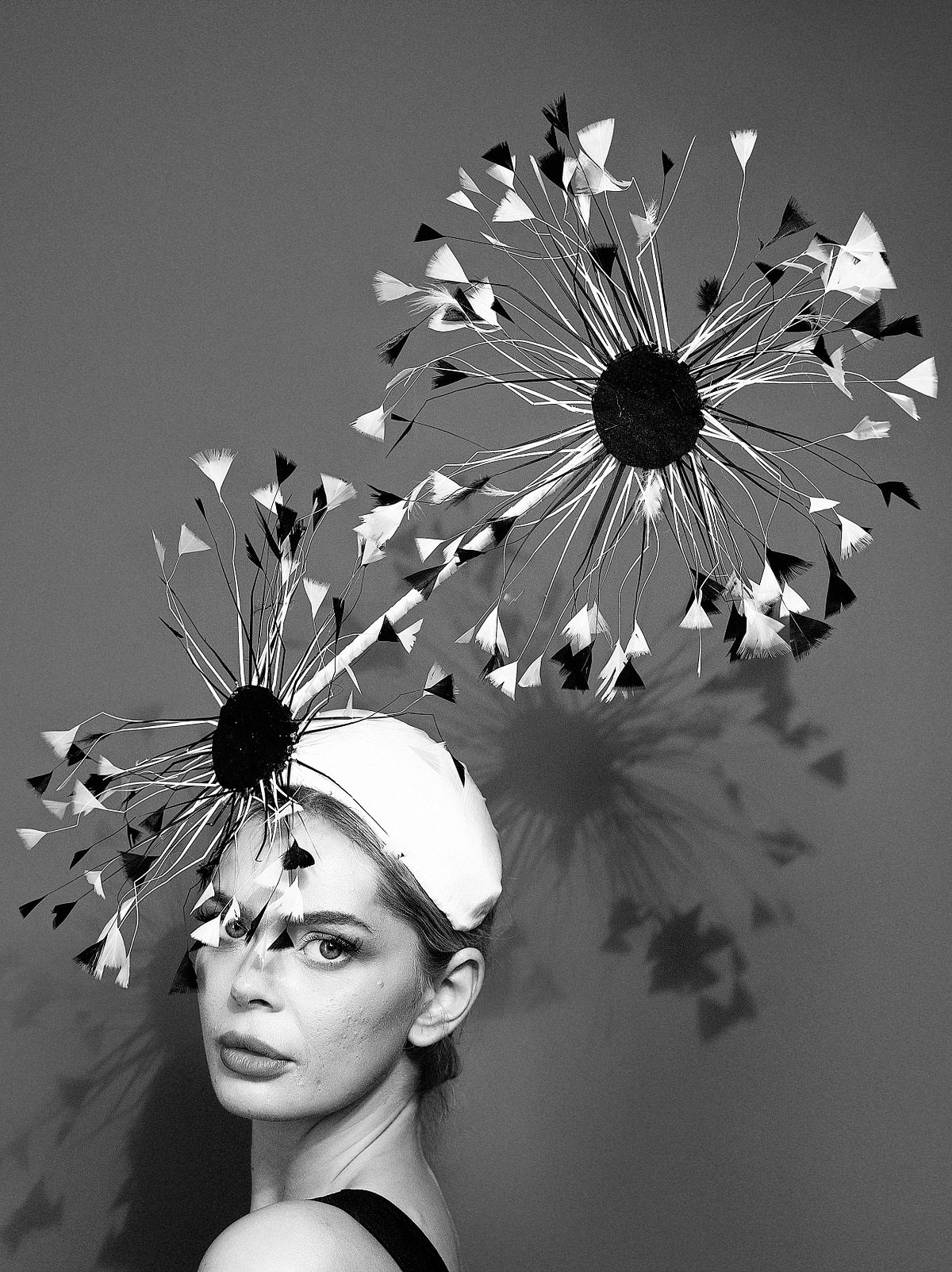 House of Charles - Emma - Black & White Feathers abstract hat - Gibxon Liverpool Headwear @houseof_charles Photography @gibxonportraits Model @emharvexy Mua @bydaisyelizabeth
