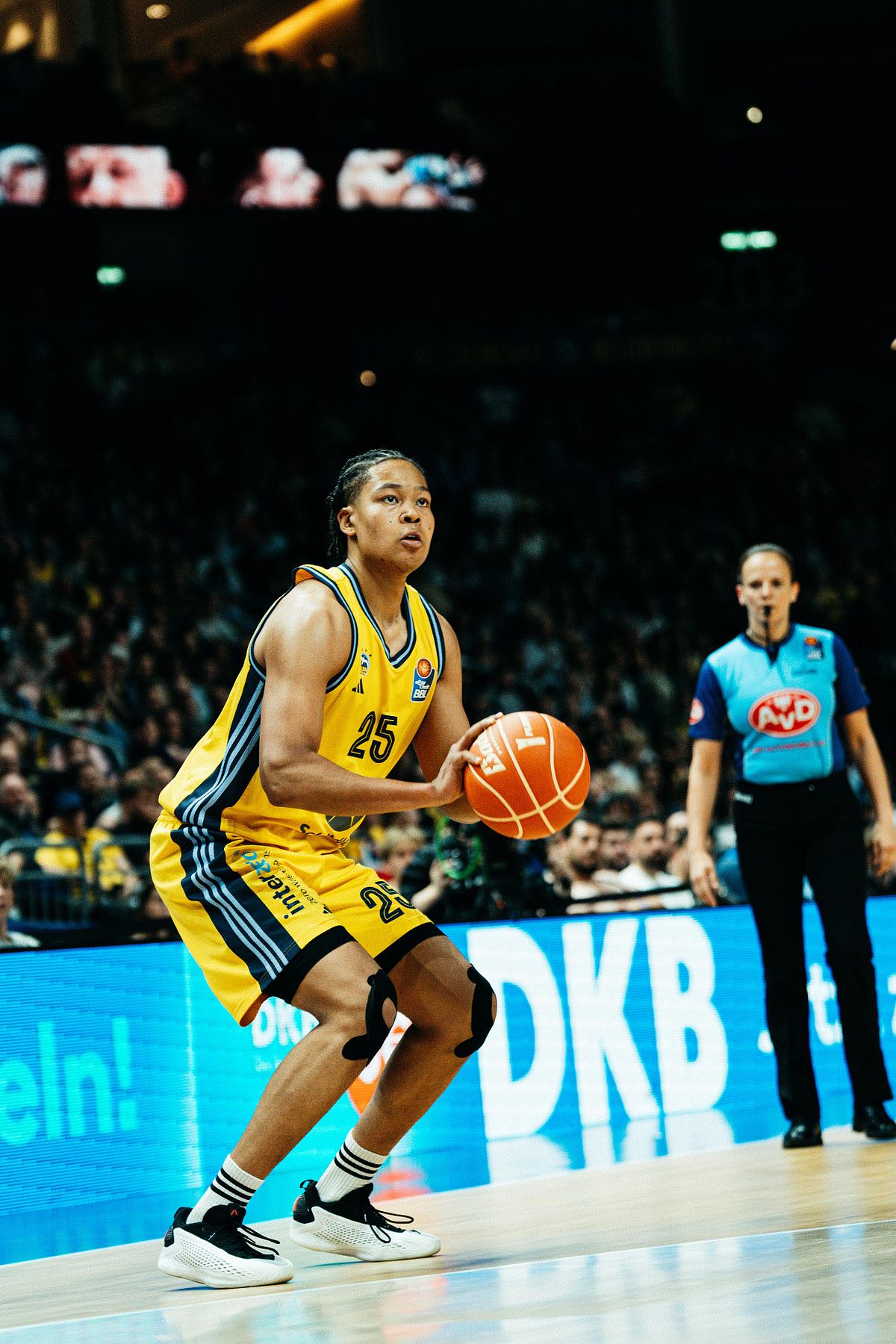 Elias Rapieque Basketball