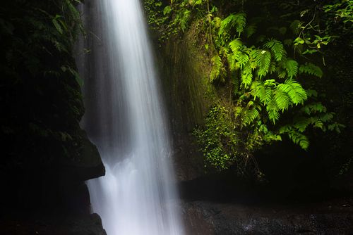 Balinesischer Wasserfall