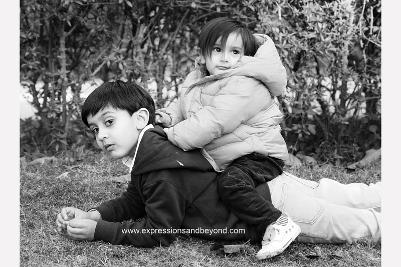 Outdoor family portrait photoshoot in Delhi NCR