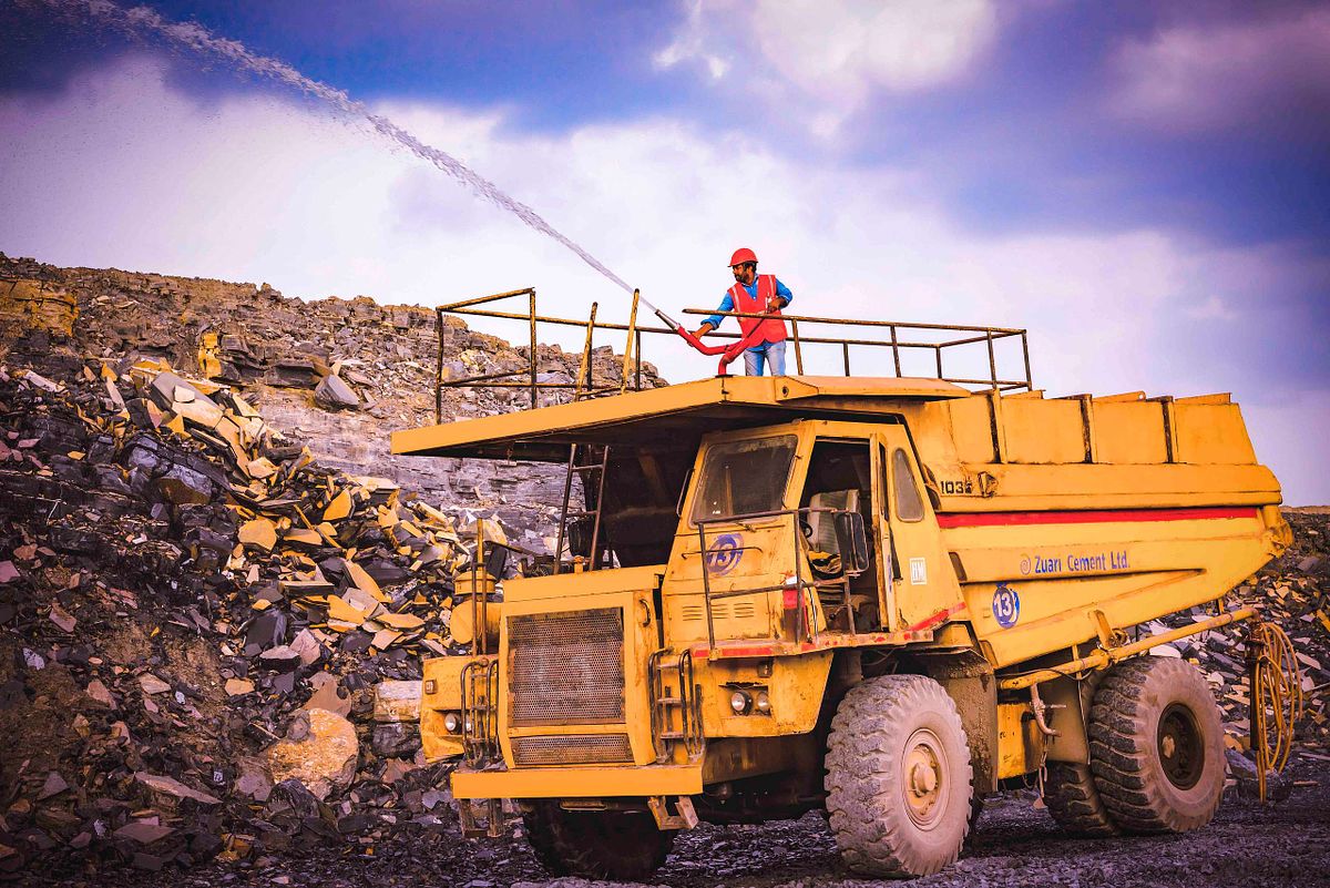 Water pouring,  Cement Mining process