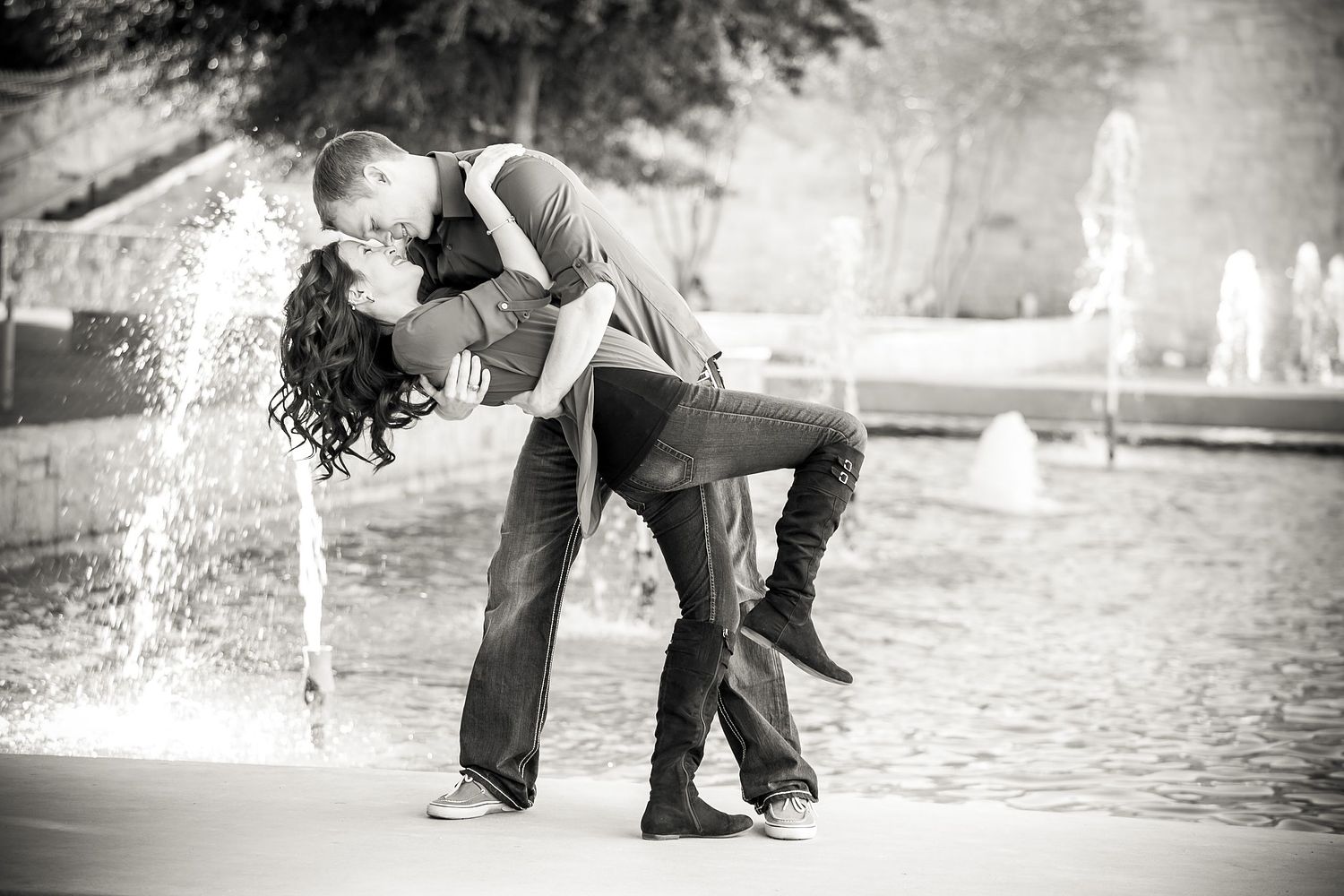 engagement couple water fountain