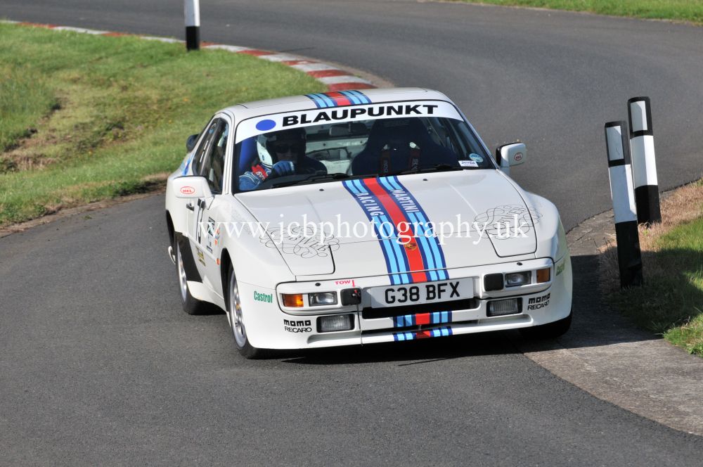 Porsche 944