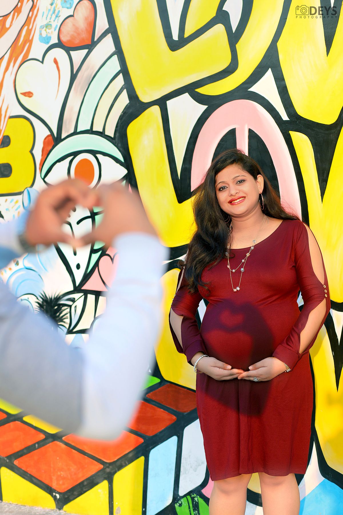 Professional Theme studio maternity shoot