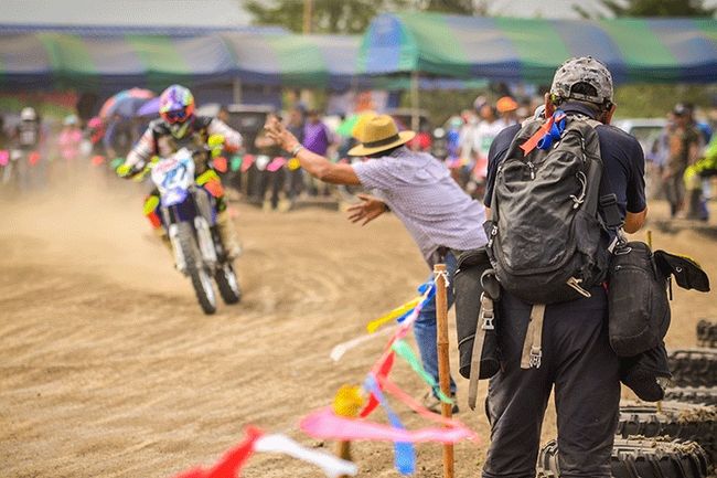 how to shoot sports photography