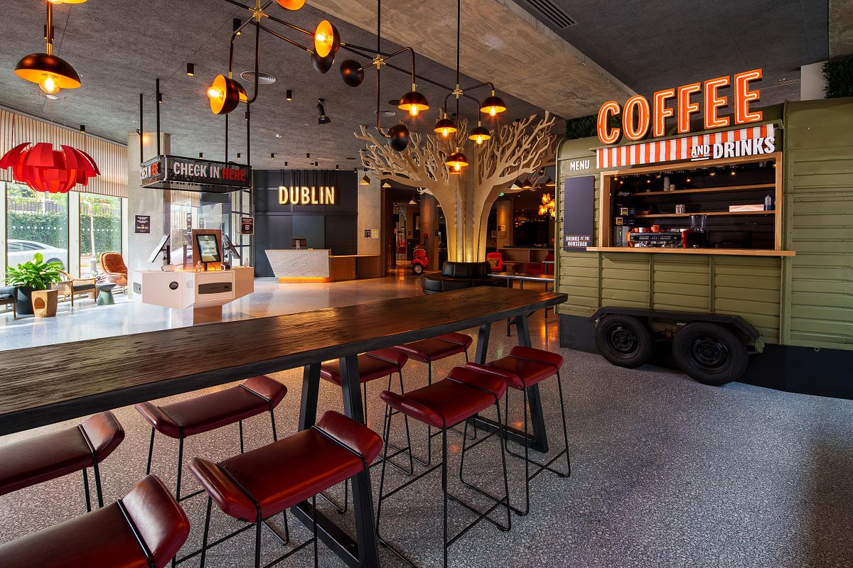 Marlin Hotel Dublin Lobby - Coffee Stand and Seating