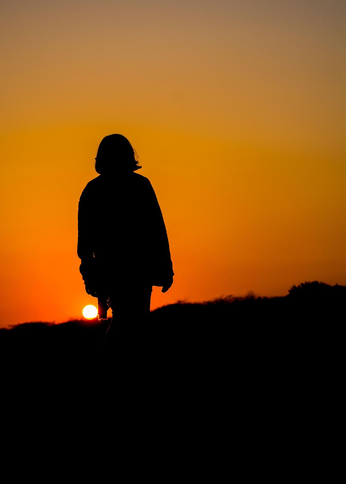 Silhouettes, child, sun rise, sky, sun