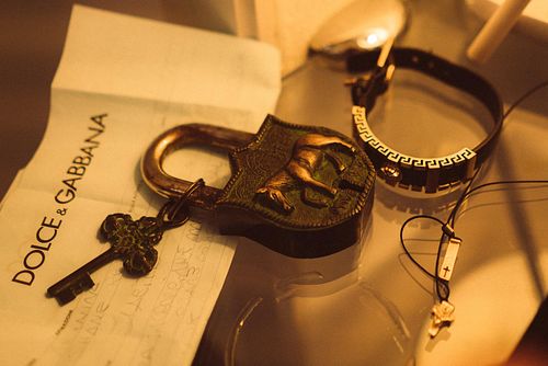 fotografo matrimonio Capo Spartivento, gay wedding in sardinia at capo spartivento lighthouse