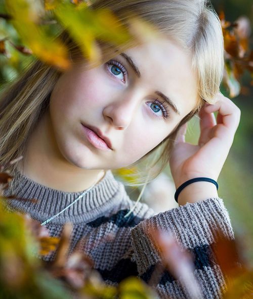 portrait, outdoor, herbst, natürlicher hintergrund