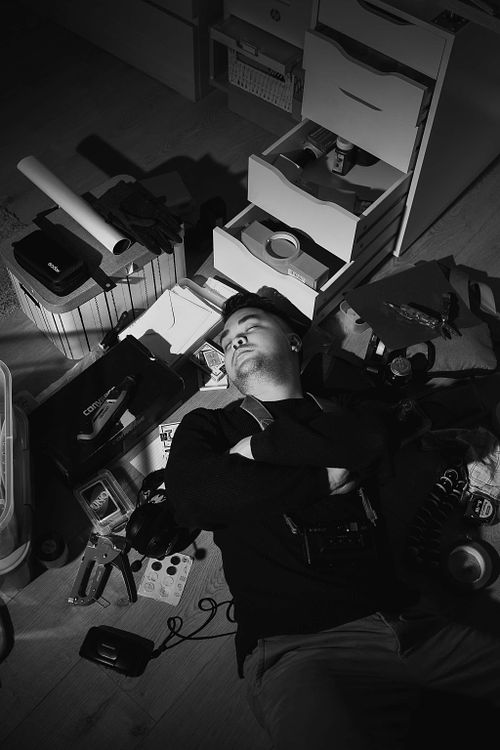 Hi, I'm Ray. A Portrait Photographer based in London.