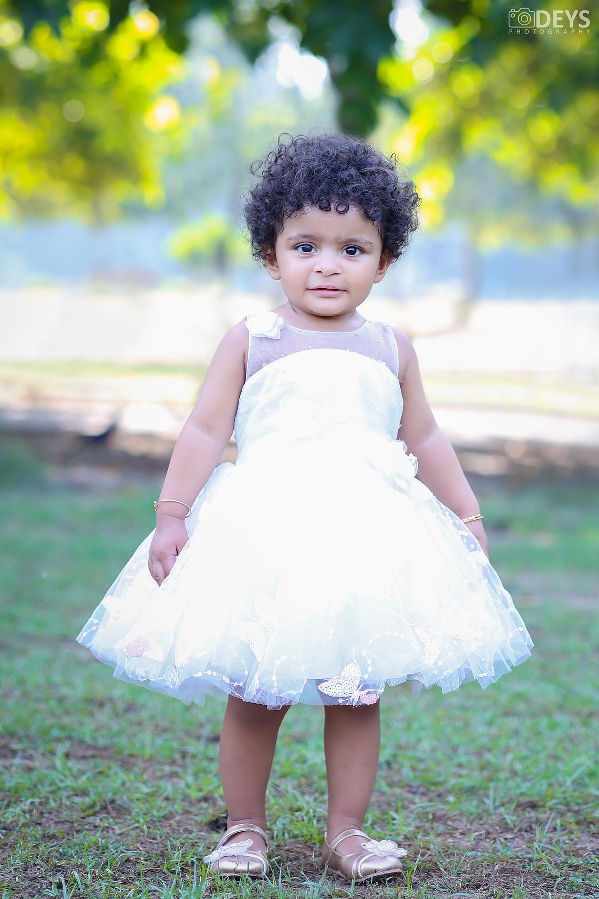 Girl kid photoshoot in Lodhi garden