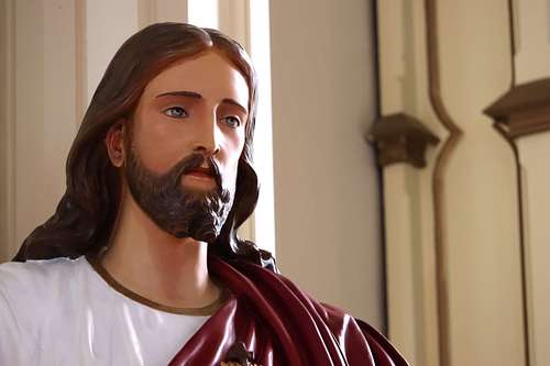 Beautiful face of Jesus on restored statue of the Sacred Heart
