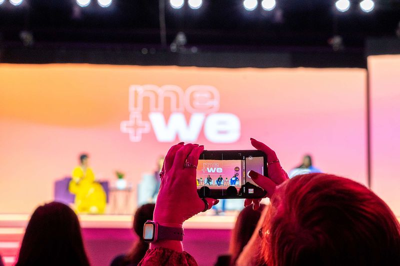How to Maximize Your Corporate Event Photography for Social Media