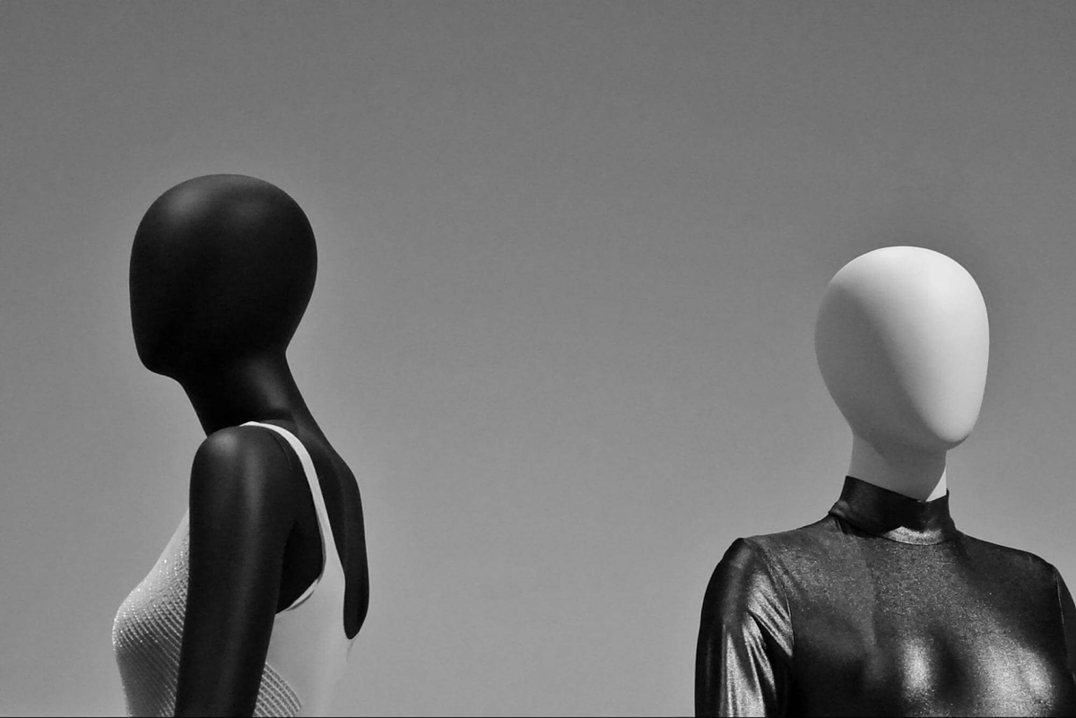 Dressed mannequins models