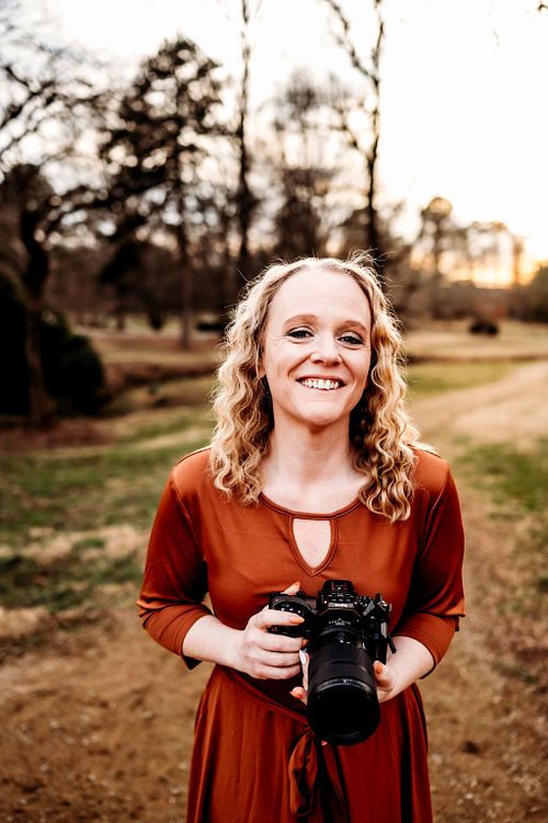 Hello, I am Michael Bean A weddings and lifestyle photographer based in the Triad, North Carolina.