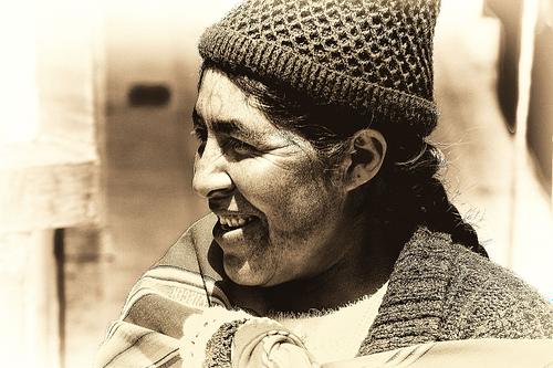 Portrait en sepia d'une femme de Bolivie