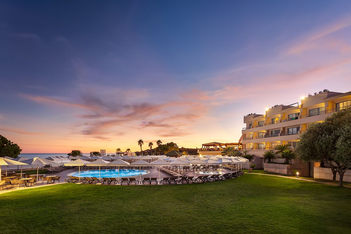 Fotografia de no Grande Real Santa Eul&aacute;lia Resort Hotel & Spa, ideal para marketing hoteleiro.