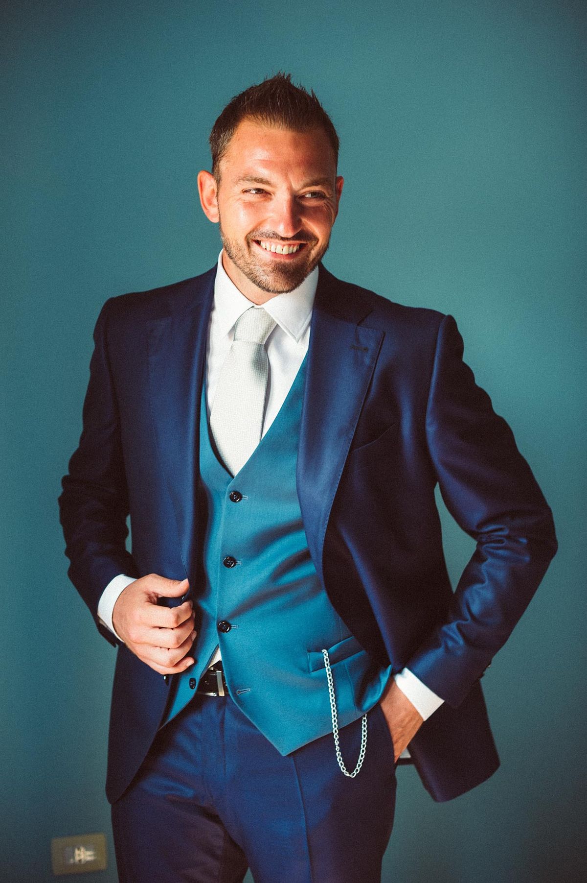 fotografo matrimonio Sardegna preparativi sposo