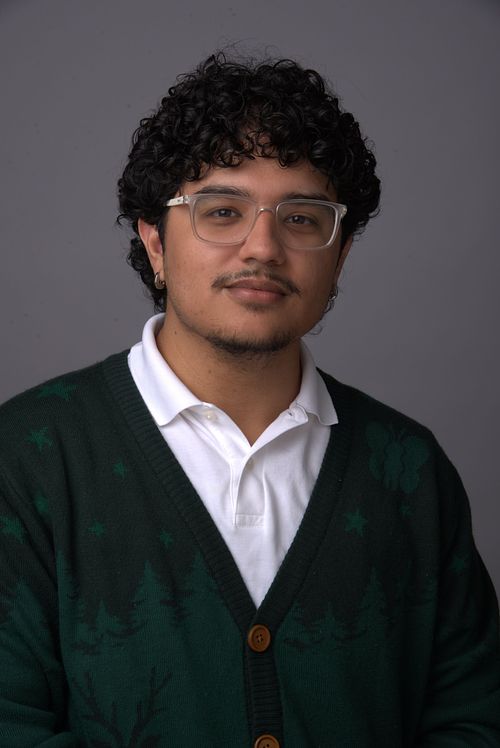 Hi! My name is Fabian Gallego. I'm an animation student based in New Jersey.