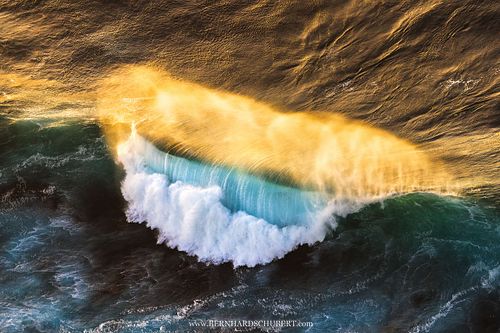Golden wave